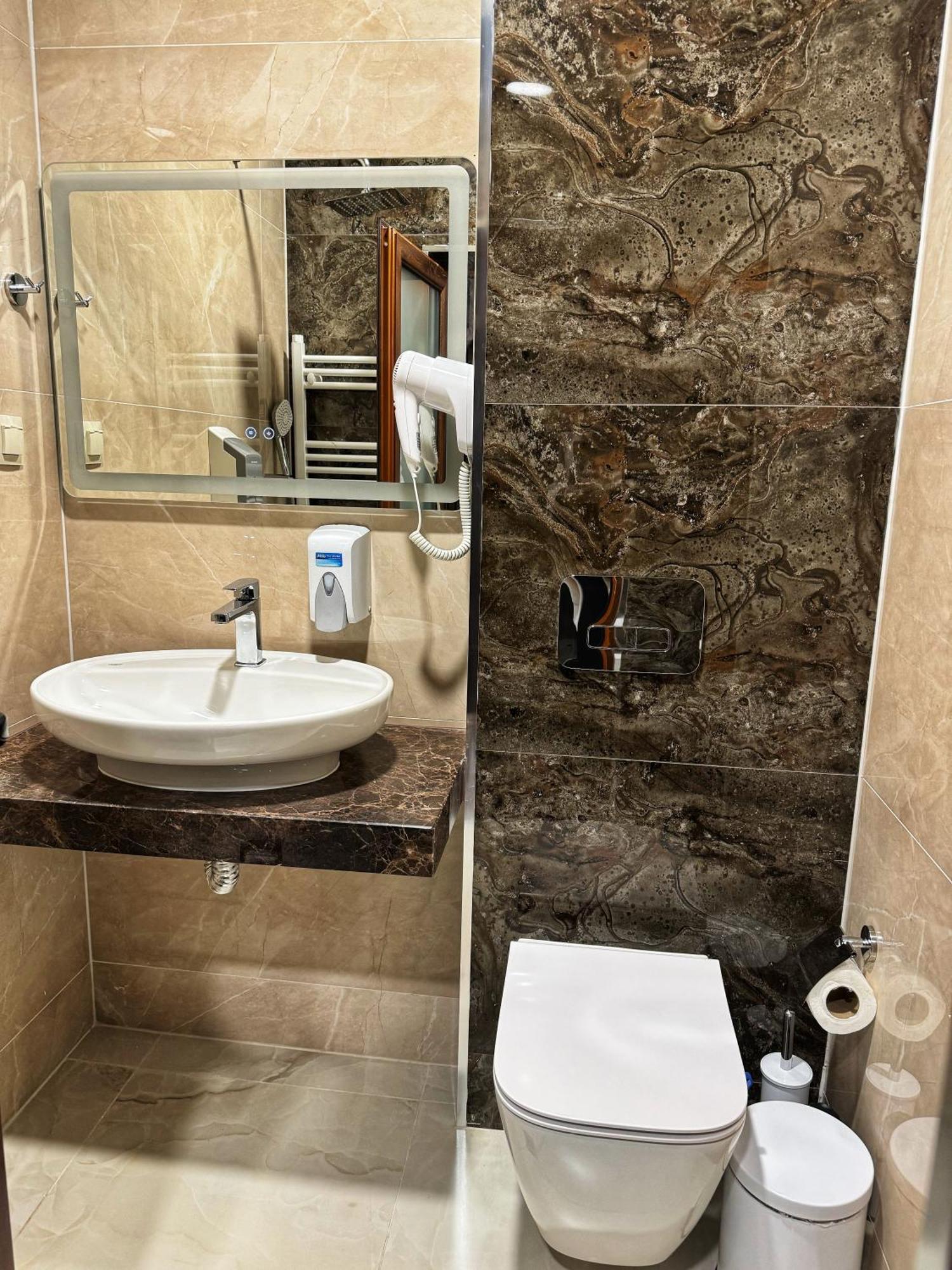 Hotel Diamant Dospat Zewnętrze zdjęcie